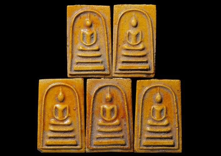 ถูกสุด สะดุดใจ...พระสมเด็จ 3 ชั้น วัดเกาะกลอย จ.ระยอง ปี 2514 พิมพ์ใหญ่ เนื้อผง รวม 5 องค์