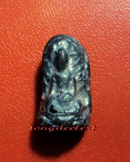 พระรอด วัดโคนอน หลวงปู่โต๊ะ วัดประดู่ฉิมพลีปลุกเสก ปี 2515 ค่ะ