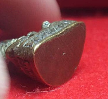 รูปหล่อพระนิโรจธนิล วัดทองบางพรม กรุงเทพ