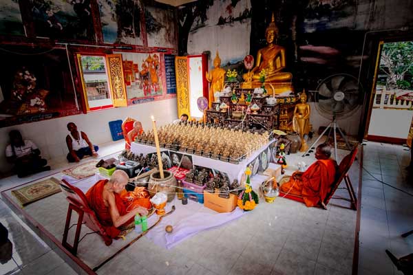 พระอุเชนทร์ เนื้อเงิน หลวงปู่อิ่ม ปัญญาวุโร วัดทุ่งนาใหม่ จ.นครศรีธรรมราช สร้างน้อย