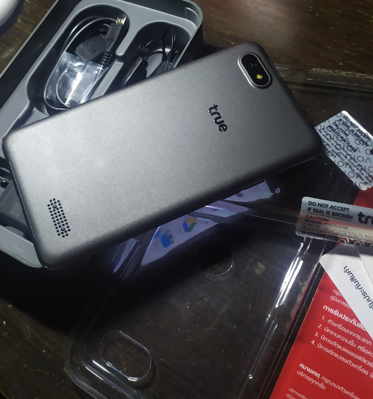 มือถือ TRUE SMART GEN C 5.0 สภาพสวยเทพ ทั้งเครื่องทั้งอุปกรณ์ยังใหม่ๆเลยครับ