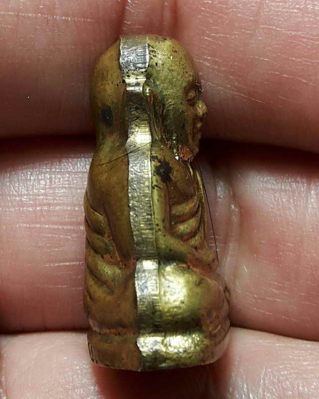 รูปหล่อหลวงเงินวัดบางคลาน ก้นตอกโค๊ต ง.ส. หลัง ว.น.บ