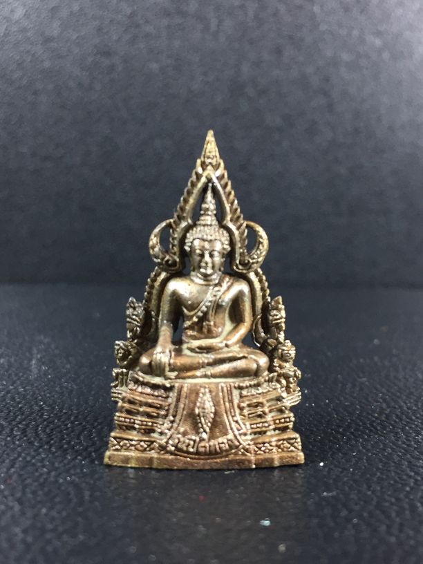 พระพุทธชินราช รุ่นปิดทอง เนื้อนวะ 