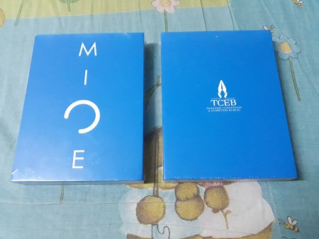 พ็อกเก็ตบุ๊ก “MICE ไม่ได้แปลว่าหนู” 2เล่ม ใหม่ ยังไม่แกะครับ