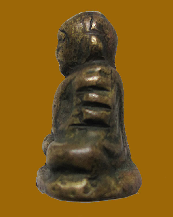 หลวงพ่อเงิน วัดห้วยเขน จ.พิจิตร "พิมพ์แขนบั้ง" 