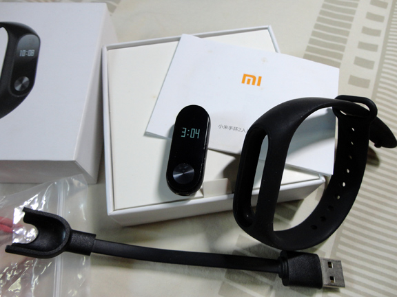 mi band2 สายรัดข้อมืออัจฉริยะ เพื่อสุขภาพ ครบกล่อง + สายแถมฟรี1เส้น