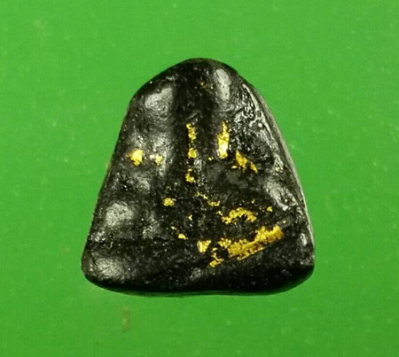 พระปิดตาอุดกริ่ง เนื้อผงใบลาน ปิดทอง องค์จิ๋ว