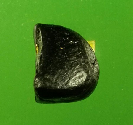 พระปิดตาอุดกริ่ง เนื้อผงใบลาน ปิดทอง องค์จิ๋ว