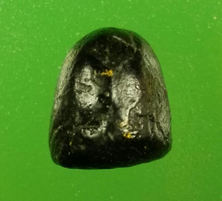 พระปิดตาอุดกริ่ง เนื้อผงใบลาน ปิดทอง องค์จิ๋ว