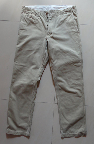 กางเกง UNIQLO ของแท้ สีน้ำตาลอ่อน เอว 31