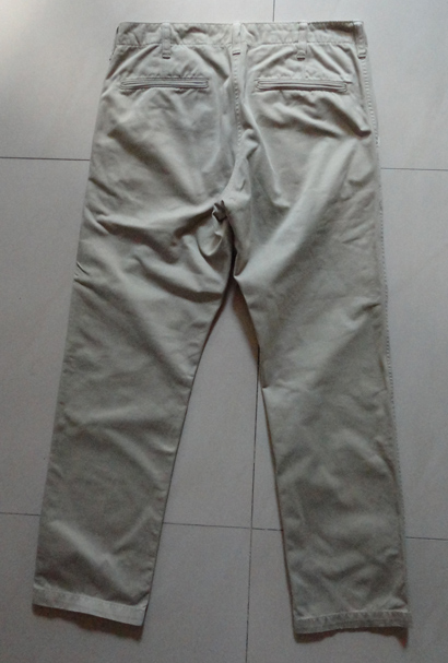 กางเกง UNIQLO ของแท้ สีน้ำตาลอ่อน เอว 31