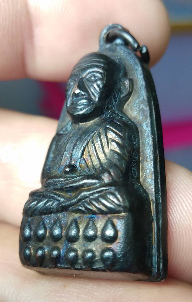 หลวงปู่ทวดแจกปีนังปี 07 แจกปีนัง สวยๆวิ้งๆ