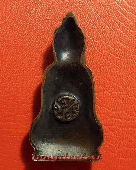 พระหูยาน ปืนแตก จ.ป.ร. รุ่น 100 ปี วัดราชบพิธ ปี 2513 พิธีใหญ่ น่าสะสมค่ะ