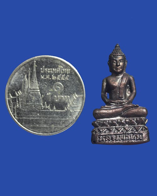 รูปหล่อพระพุทธ หลวงพ่อหิน วัดนาคนิมิตร เนื้อนวโลหะ