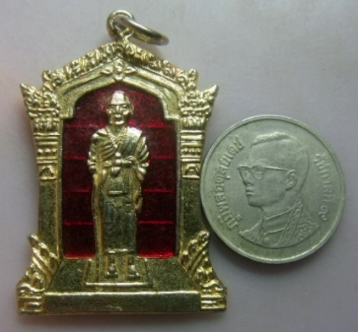 **วัดใจ**เหรียญพระครูบาศรีวิชัย รุ่นสร้างทางขึ้นดอยสุเทพ ปี ๒๕๓๙**กะไหล่ทองลงยาสีแดง สวยๆ