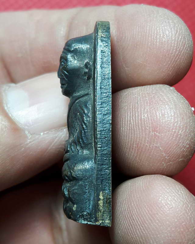 หลวงปู่ทวดวัดช้างให้ ปัตตานี หลังหนังสือปี 2505 บล๊อคว.หัวกลวงพร้อมบัตรรับประกันแท้ เคาะเดียว