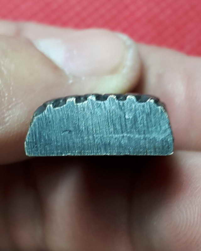 หลวงปู่ทวดวัดช้างให้ ปัตตานี หลังหนังสือปี 2505 บล๊อคว.หัวกลวงพร้อมบัตรรับประกันแท้ เคาะเดียว