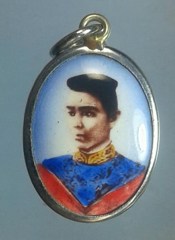 ล๊อกเก็ตพระนเรศวร พร้อมใบฝอยคาถา เคาะเดียวครับ