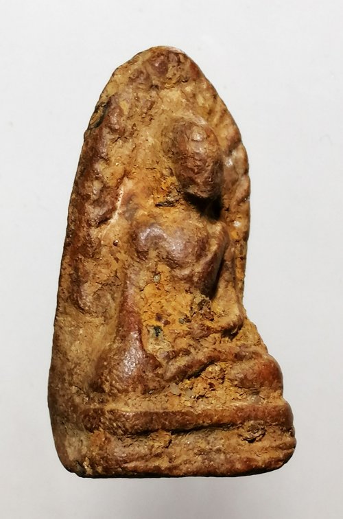 พระรอดกรุหนองตอง (เวียงมะโน) วัดพระเจ้าเหลื้อม อ.หางดง จ.เชียงใหม่ สภาพสวย