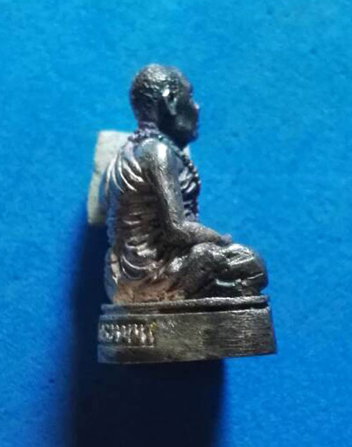 พระรูปหล่อเนื้อเงิน หลวงปู่พรหมา เขมจาโร วัดสวยหินผานางคอย รุ่น ฉลองอายุ 96 ปี ปี 2537