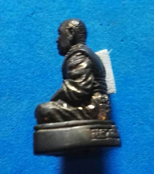 พระรูปหล่อเนื้อนวะ หลวงปู่พรหมา เขมจาโร วัดสวยหินผานางคอย รุ่น ฉลองอายุ 96 ปี ปี 2537