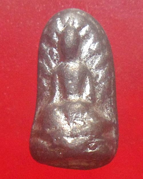 พระรอด วัดโคนอน ธนบุรี(หลวงปู่โต๊ะเจ้าพิธี)หลวงพ่อสุด วัดกาหลง หลวงพ่อเงิน ปลุกเสกองค์ที่3