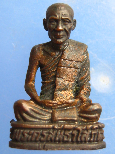 รูปหล่อพระครูสัทธาโสภิต(หลวงพ่อสนุ่น) วัดศรัทธภิรม จ.สิงห์บุรี