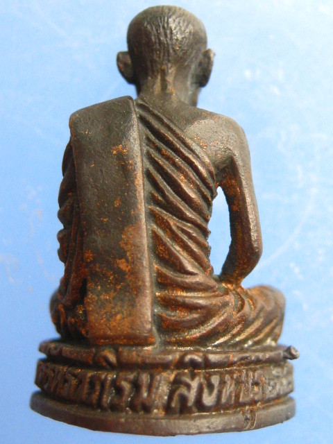 รูปหล่อพระครูสัทธาโสภิต(หลวงพ่อสนุ่น) วัดศรัทธภิรม จ.สิงห์บุรี