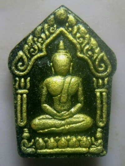 **วัดใจ**ขุนแผนพลายกุมาร หลังยันต์ ปัดทอง หลวงปู่ทิม วัดละหารไร่ จ.ระยอง**สวยๆ
