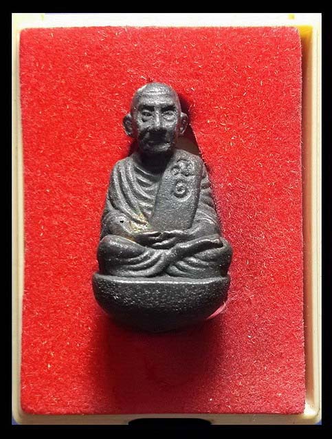 รูปหล่อรุ่นสุดท้าย หลวงปู่พวง วัดสหกรณ์รังสรรค์ จ.สระบุรี