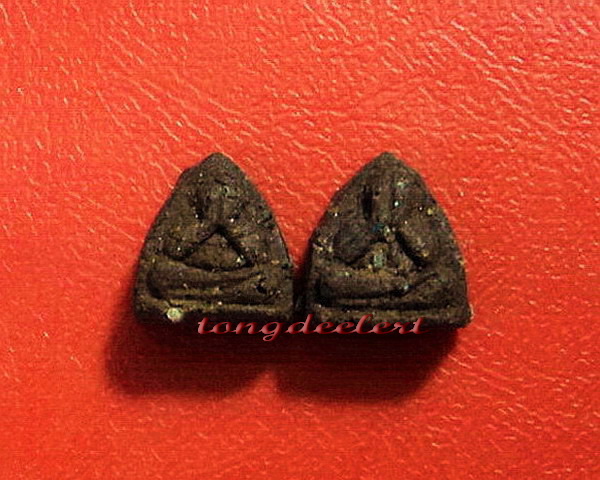 พระปิดตากิมจ๊อ หลวงพ่ออุตตมะ วัดวังก์วิเวการาม จ.กาญจนบุรี เนื้อว่าน พิมพ์จิ๋ว หายาก สวยมากค่ะ