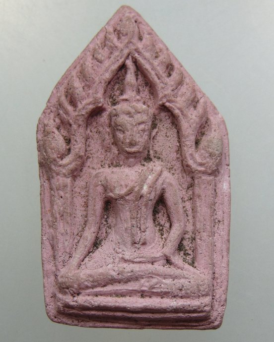 พระขุนแผนหลัง  ฝังตะกรุด