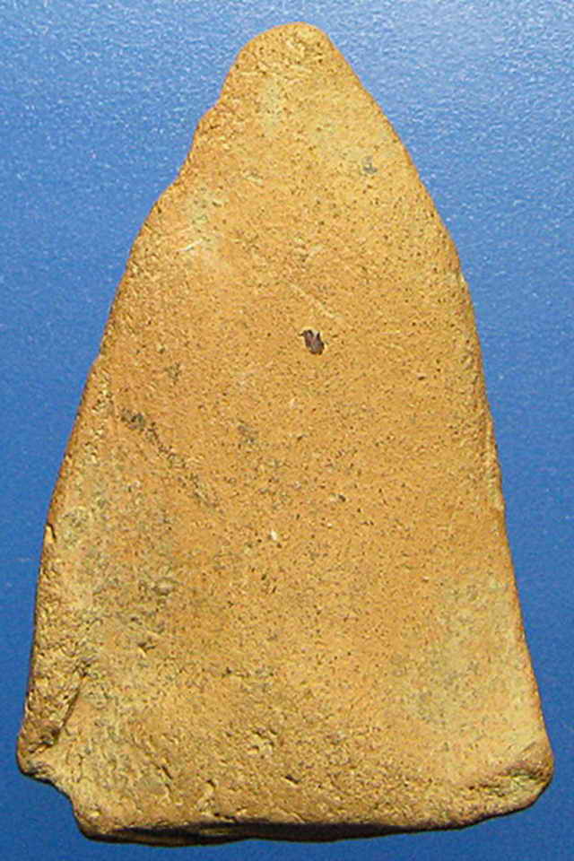 พระสรรค์นั่งข้างเม็ด สรรค์บุรี ชัยนาท (เคาะเดียวแดง)