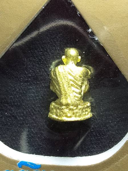 พระหล่อรูปเหมือน หลวงพ่อคูณ พิมพ์จิ๋ว รุ่น คูณเศรษฐี ออกวัดบ้านไร่ ปี 36 เนื้อ กะไหล่ทอง ตอกโค๊ตใต้ฐ