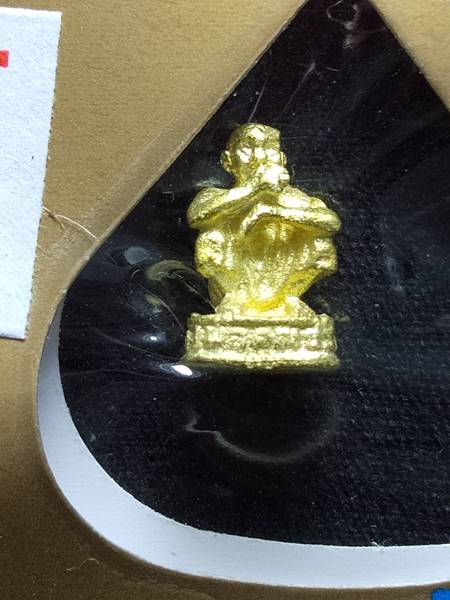 พระหล่อรูปเหมือน หลวงพ่อคูณ พิมพ์จิ๋ว รุ่น คูณเศรษฐี ออกวัดบ้านไร่ ปี 36 เนื้อ กะไหล่ทอง ตอกโค๊ตใต้ฐ