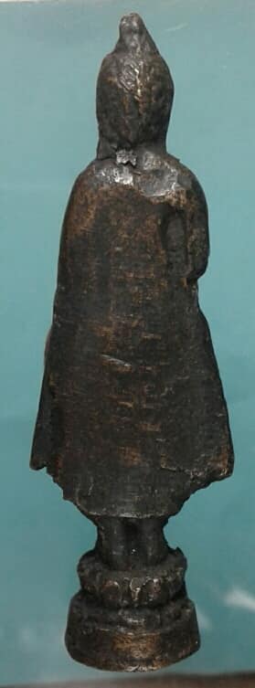 พระหล่อ อุ้มบาตร ไม่ทราบวัดสร้าง เคาะเดียวครับ