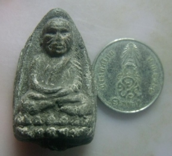 **วัดใจ**หลวงปู่ทวดเนื้อว่าน พิมพ์ต้อ วัดเขาอ้อ (ข.อ.)**หลังโรยแร่เยอะ เนื้อจัด สวยๆ 
