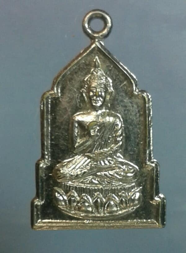 เหรียญสมเด็จพระพุทธกวัก รุ่นที่๕ วัดดาวดึงษาราม กะไหล่เงิน เคาะเดียวครับ