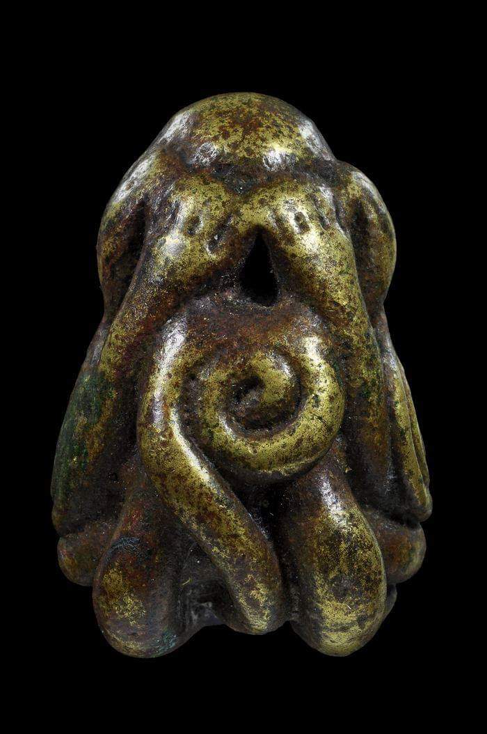 พระปิดตามหาอุตย์ หลวงพ่อพรหมสร (รอด) วัดบ้านไพ จ.นครราชสีมา ปี 2485