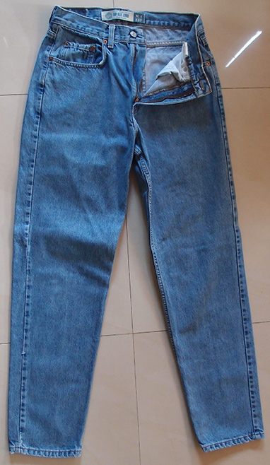 ยีนส์ GAP BLUE JEANS ของแท้ EASY FIT ตัวนี้ made in USA ราคาในช็อปเมืองไทยตัวละ 5,000++ 
