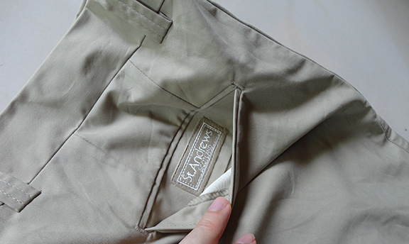 กางเกง St.Andrews SCOTLAND ของแท้ BROWN GOLF PANTS ดีไซน์กระเป๋ามีแถบปิดกันของตกหล่น ลดไปเป็นพัน