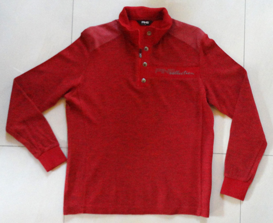 เสื้อ PING ยี่ห้อผลิตภัณท์กอลฟ์ชื่อดัง สีแดง สวยๆ แต่งบ่าแถบลูกเล่น ปลายแขนจัมพ์