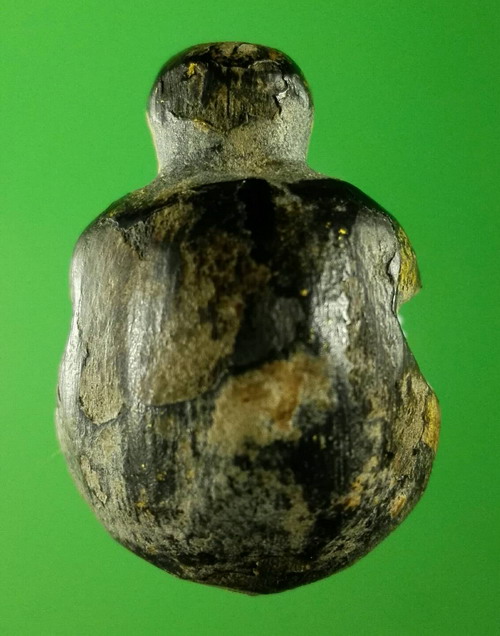 พระปิดตาโพธิ์แกะ ฝังตะกรุด