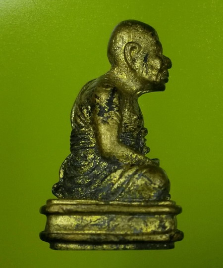 หลวงปู่ทวดเลขใต้ฐาน พ่อท่านพรหม วัดพลานุภาพ ปัตตานี ปี 2555 เลข 2855