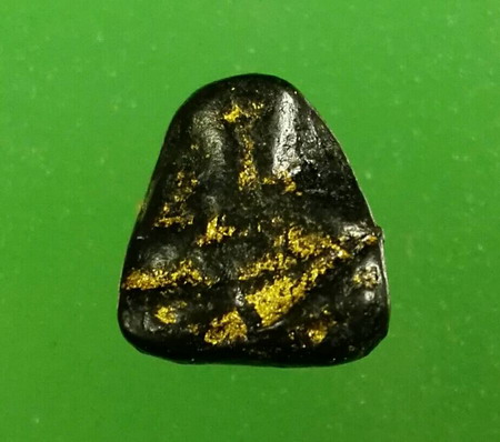 พระปิดตาอุดกริ่ง เนื้อผงใบลาน ปิดทอง องค์จิ๋ว