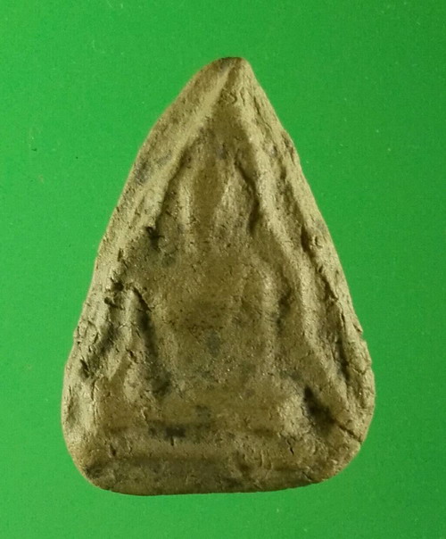 พระนางพญาซุ้มหยัก กรุเขาพระศรี สุโขทัย