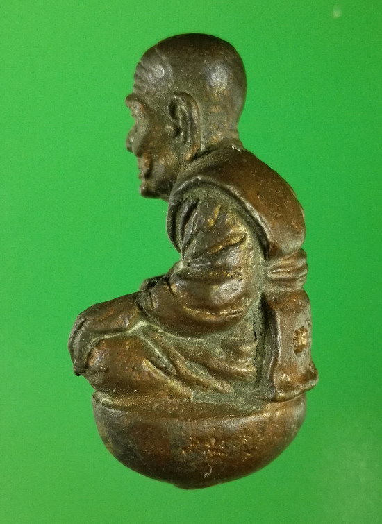 หลวงปู่ทวด เบ้าทุบหล่อโบราณ รุ่นแรก ญสส. 84 สมเด็จพระญาณสังวรฯ วัดบวรนิเวศวิหาร พ.ศ.2540