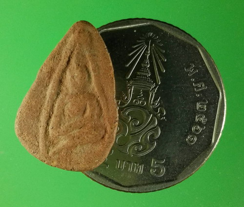 พระนางพญา กรุร่องไม้แดง คีรีมาศ สุโขทัย