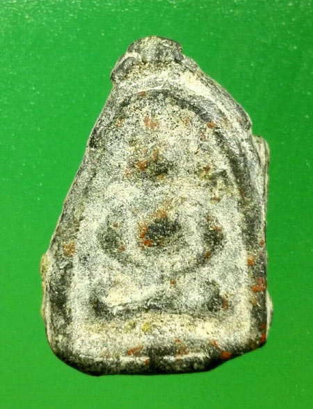 พระสังกัจจายน์ กรุวัดหนองกระทุ่ม จังหวัดอุทัยธานี สนิมแดง พิมพ์หายาก สภาพเดิม