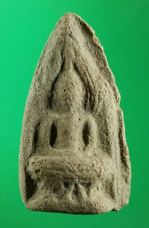 พระซุ้มทอง กรุเจดีย์กลางทุ่ง จ.อยุธยา เนื้อดิน